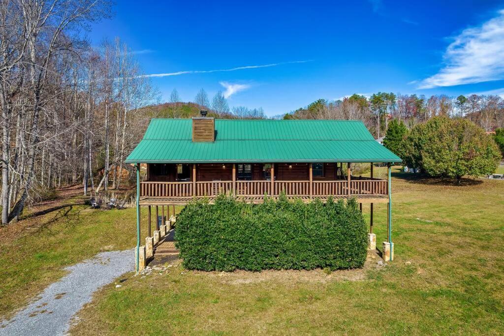 Вилла Spectacular Mtns Views With Private Hot Tub With Pool Table And Private Pond Севьервилл Экстерьер фото